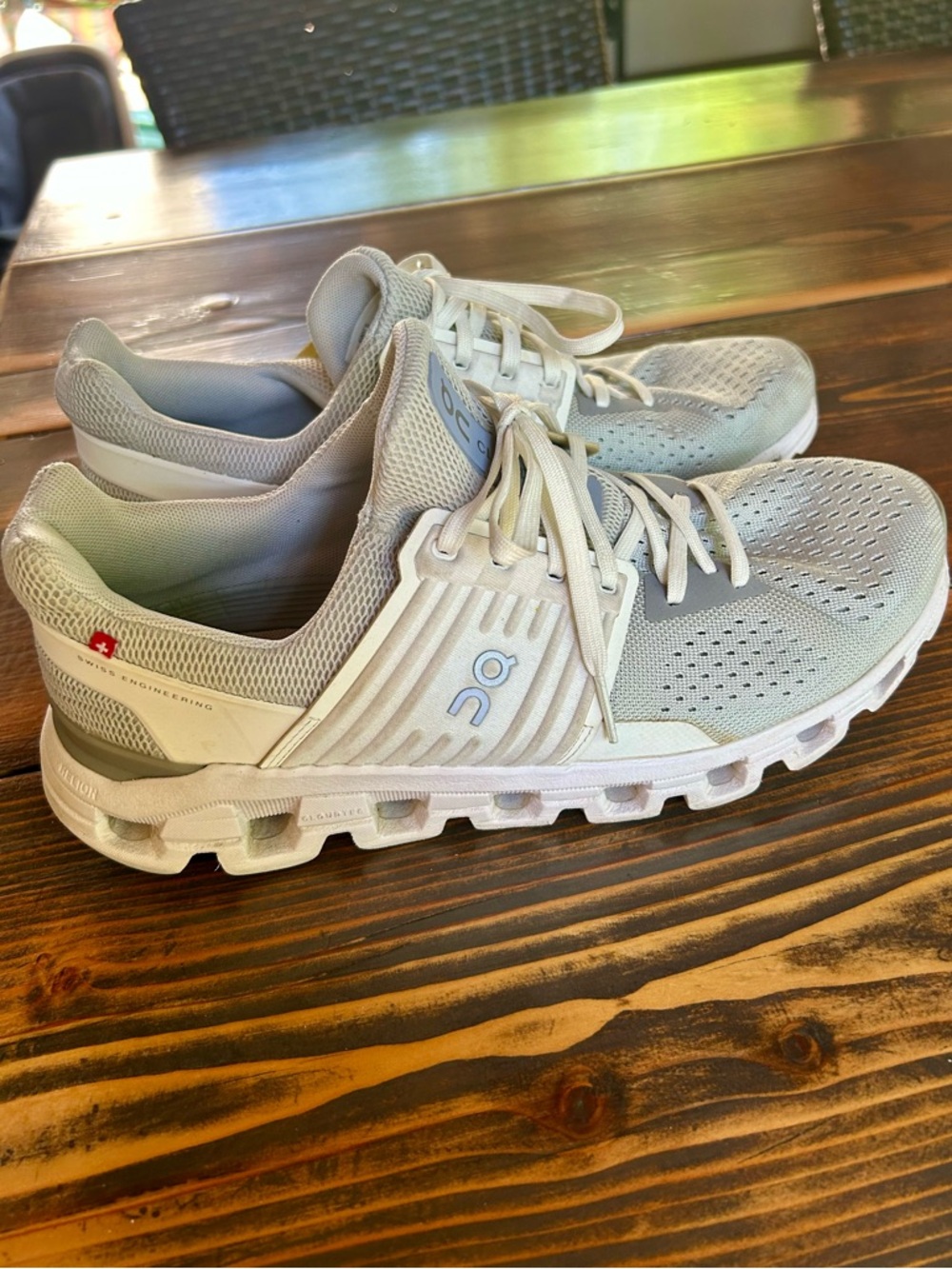On Running Cloudswift Women’s Sneakers in Light Grey
